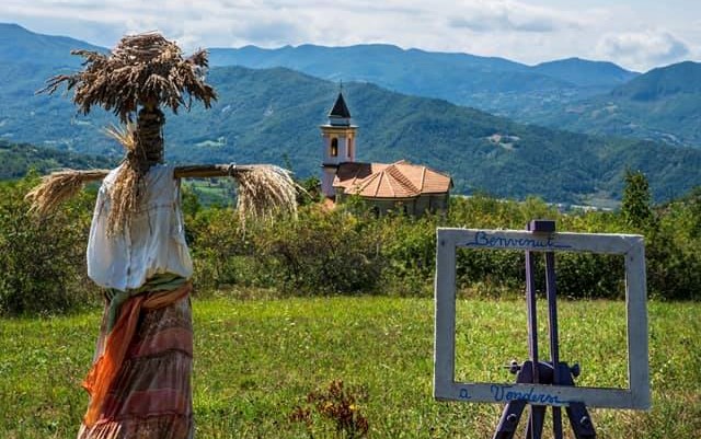 Vendersi: il Paese degli Spaventapasseri